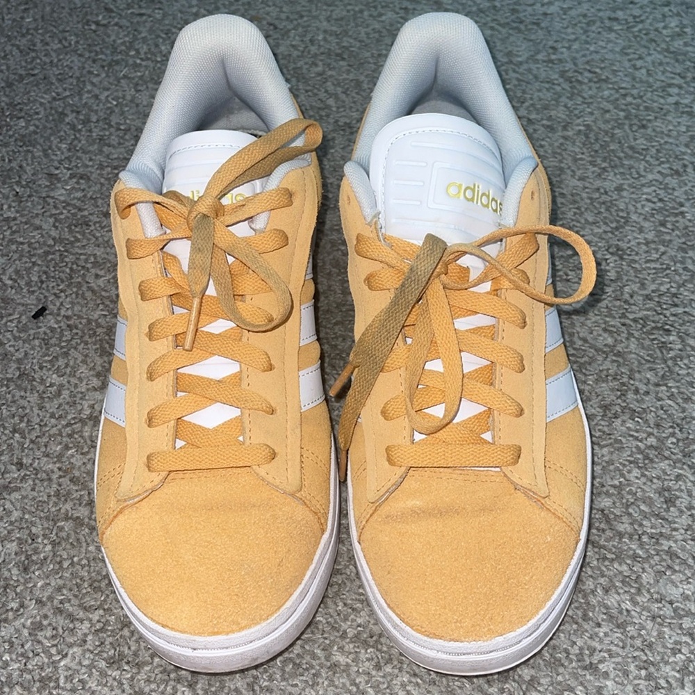 Adidas Grand Court Alpha (women’s 8)